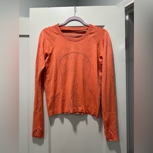 Lululemon Swiftly Tech Cropped Long Sleeve 2.0 Size 8 Orange with Grey Flecks